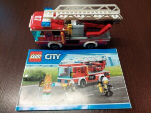 Wóz strażacki z drabiną